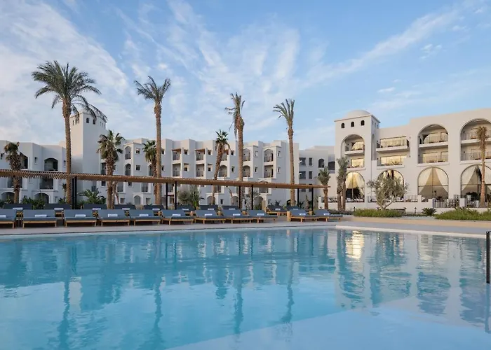 فندق Serry 5*